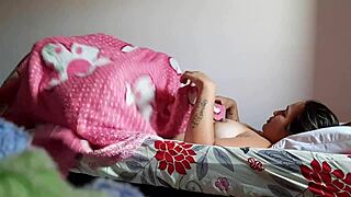 homemade fun with my horny stepsis 😈💦 she loves it in the dorm shower