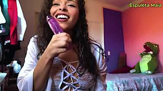 sucking while smoking n masturbating... hot brunette dirty talk fetish 😈