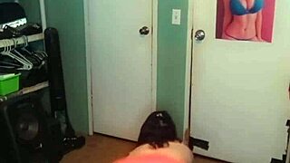 Catherine Grey Shakes Big Ass Twerking Wild on Snapchat