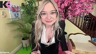 blonde babe swaps bodies for revenge on bossy therapist