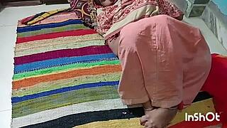 ताजा शादीशुदा इंडियन कपल घर पर जंगली हार्डकोर चुदाई का तूफान