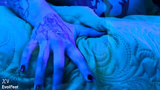 date me and lick these fat feet daily bitch?