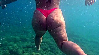 Yo, that pawg's fat ass swims hot in thong bikini underwater 4k