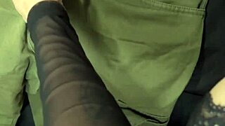 joi en español pov, tu dueña astarioth te tortura con ballbusting femdom y squirt en tu boca 😈💦