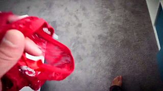 उसे फेसफक शेव्ड चूत हार्ड पीटते देखो!