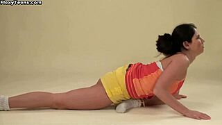 Wanna see big saggy tits on flexible Hungarian gymnast Polina Barna workout naked?