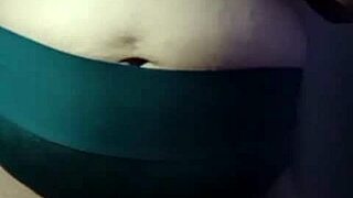 Fat indian mommy shakes her huge tits in wild webcam sex chat!