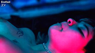 AMAZING PUSSY EATING AND FOOT FETISH LESBIANS LICK