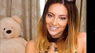 Cam Model Fingers Tight Pussy Teasing Viewers on Live Webcam