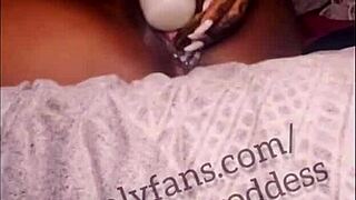 omg this dildo got my sexy ebony pussy squirtin n creamin bad!!