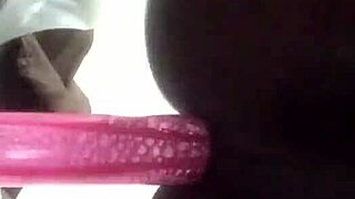 i'm the sexy ebony shemale craving deep anal toy play now