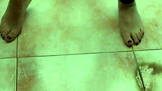 ever seen feet shake like these sexy dancers do?