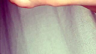 Girlfriend's soles get licked and sucked by fetish friend toes action