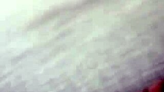 Before pounding, she sucks cock hard in this amateur indonesian aunt cheating session