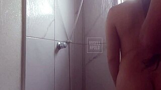 Kinky Muscular Loirinha Wife Begs for Tattoo Princess Bath Fuck with Natural Tits