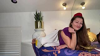 yo dani daniels squirts like crazy in her hot solo session