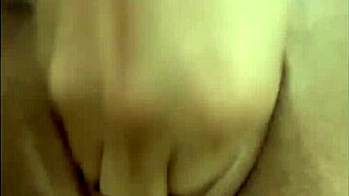 hot 18yo teen fingers her tight wet pussy solo moaning softly