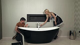 Chatting everyday home drama casually