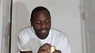 relaxing eating banana stretching what to say feeling thankful thanksgiving holiday