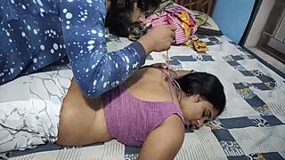 sister-in-law's tight saree got devar staring naughty??