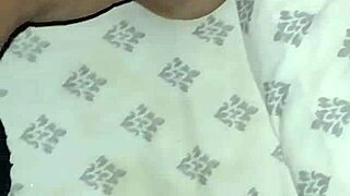 amateur foot fetish couple plays toes on bed all night