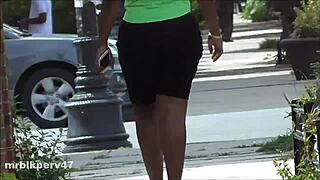 Candid shots tease hidden ebony curves up close