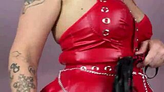 hey chastity slut, stroke for mommy while i tease your locked cock in this joi 😈🔒