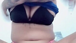 Solo anal masturbation feels best in tight ass close up