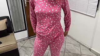 Hey, watch my hot stepdaughter twerk for daddy's favor